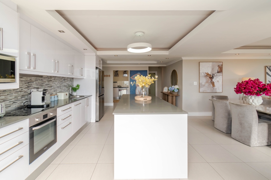 To Let 2 Bedroom Property for Rent in Green Point Western Cape